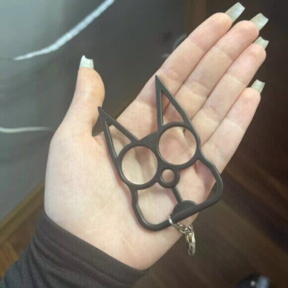 Black Cat Self Defense Keychain - Picture 3 of 5